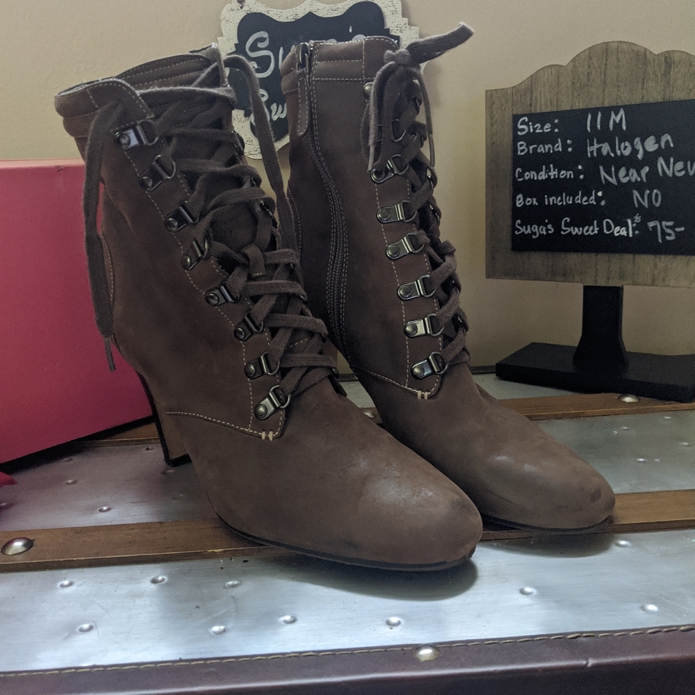 💰💰Halogen leather bootie sz11